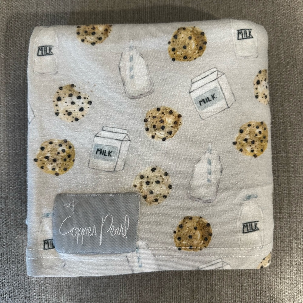 Copper Pearl Multi-Use Cover - Milk & Cookies